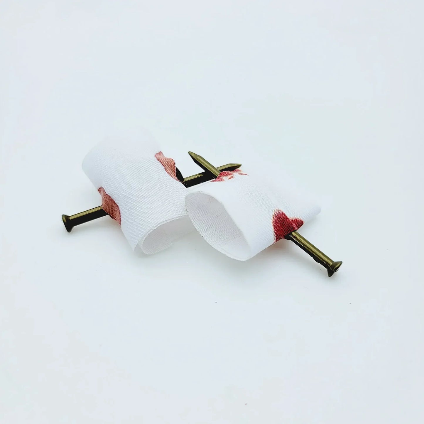 1PCS Fool Toys Blood Prank Magic Prop Joke Fake Nail Through Finger Magic Funny Gadgets Magic Trick toys - Square Deal Me