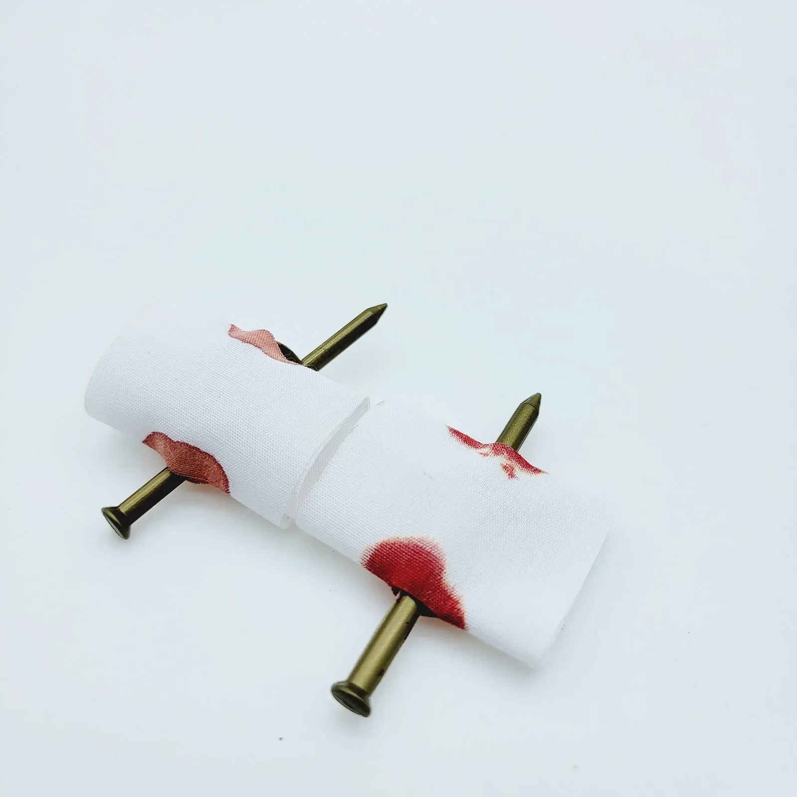 1PCS Fool Toys Blood Prank Magic Prop Joke Fake Nail Through Finger Magic Funny Gadgets Magic Trick toys - Square Deal Me